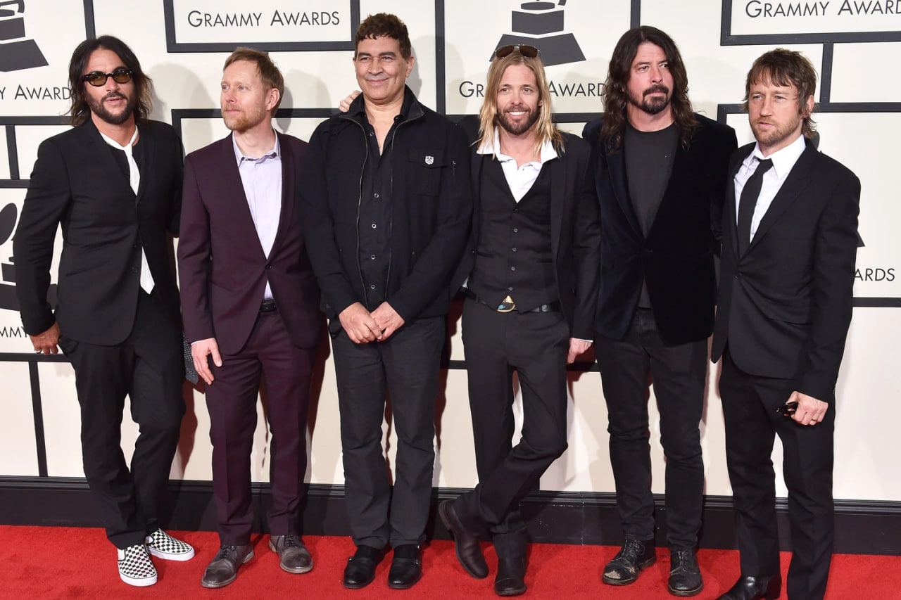 Foo Fighters: From Garage to Glory – A Journey Through Their Career