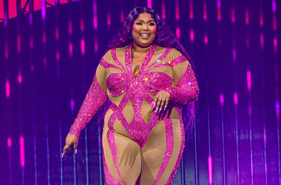 The Evolution of Lizzo A Look at Her Albums and Artistic Growth